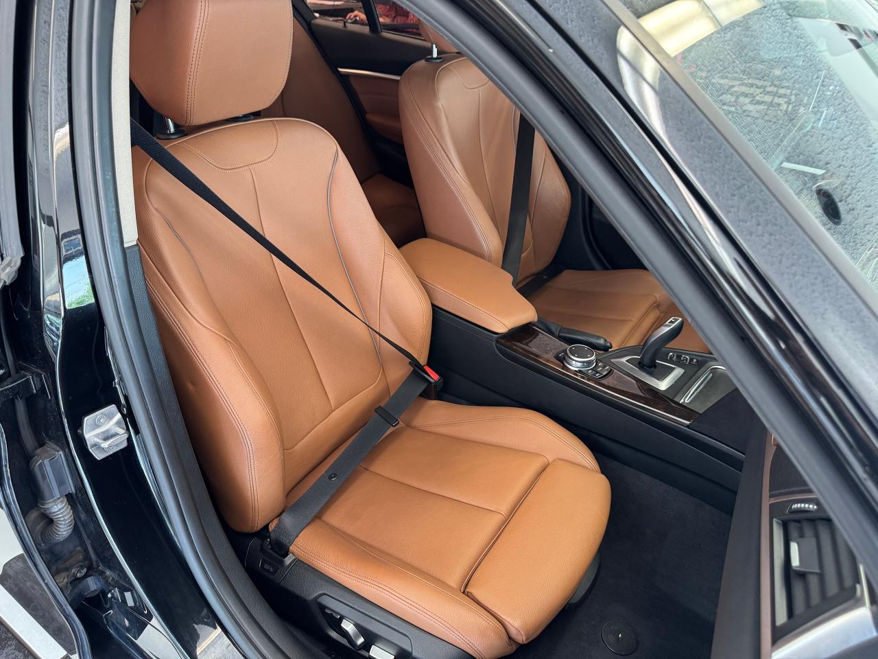 2017 BMW 3 Series 320i xDrive+New Brakes+Roof+Leather+CLEAN CARFAX Photo87