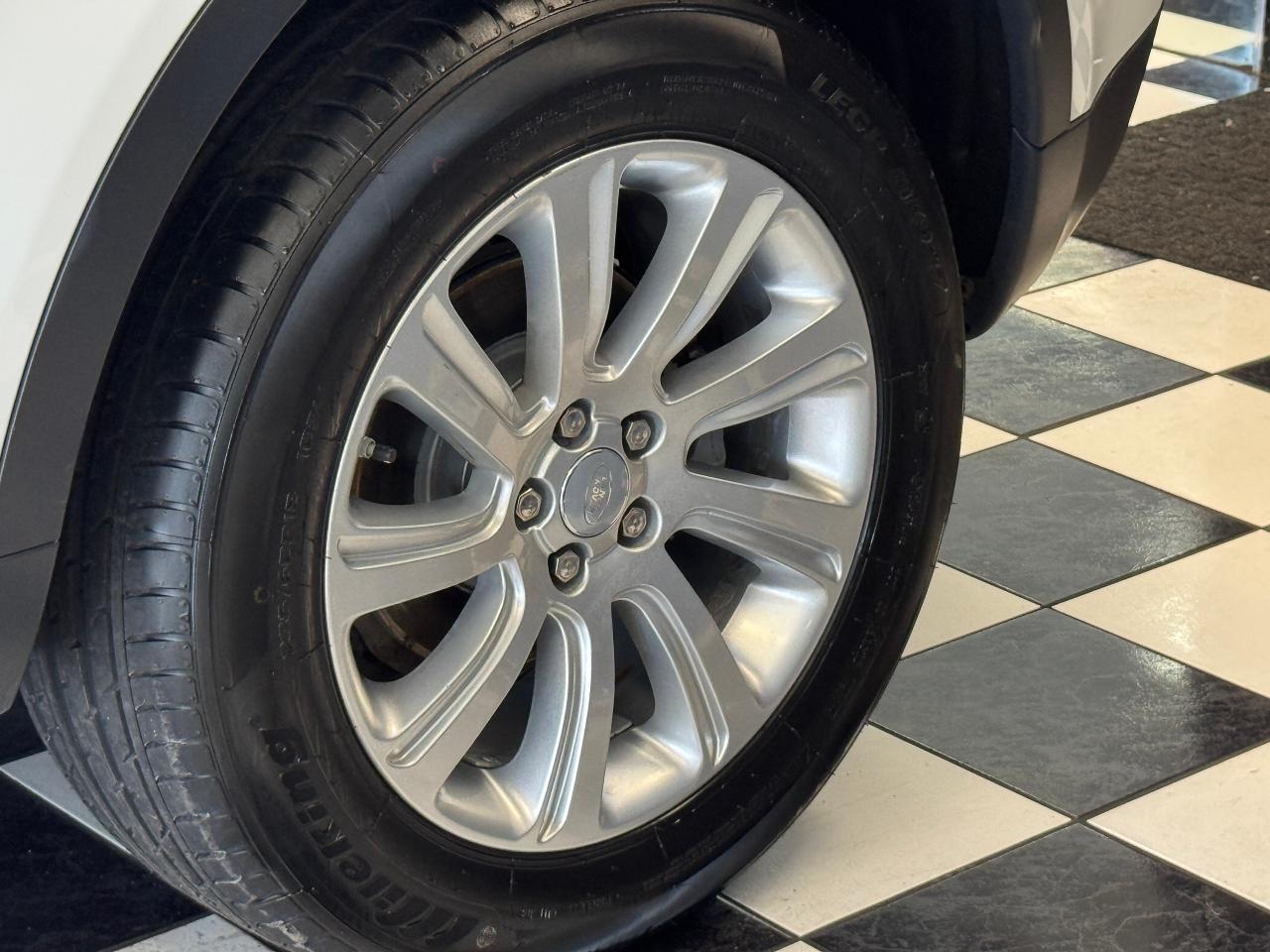 2017 Land Rover Discovery Sport 4WD SE+New Tires+GPS+Camera+Roof+CLEAN CARFAX - Photo #49
