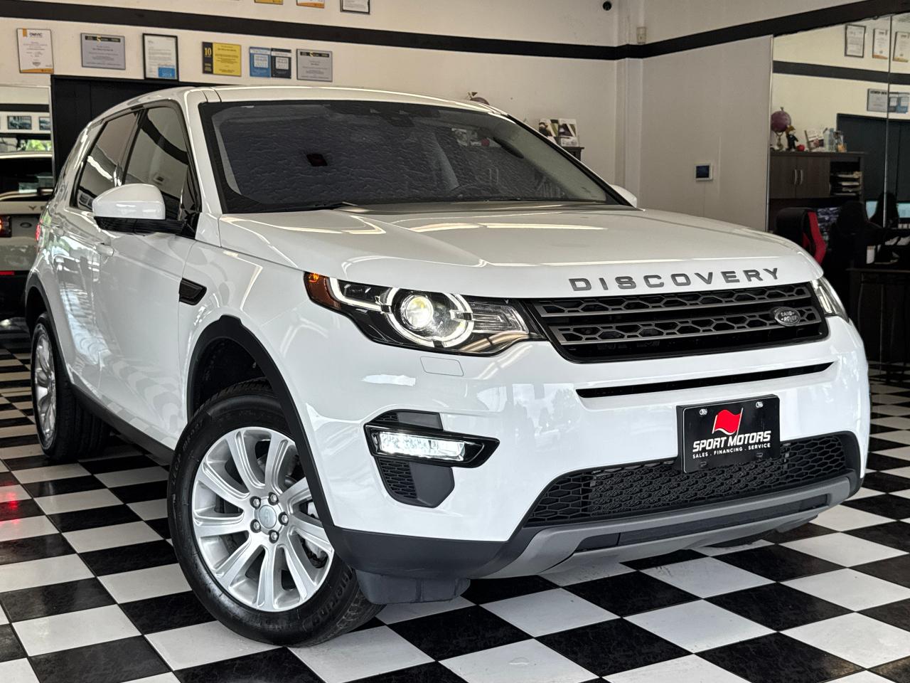 2017 Land Rover Discovery Sport 4WD SE+New Tires+GPS+Camera+Roof+CLEAN CARFAX - Photo #16