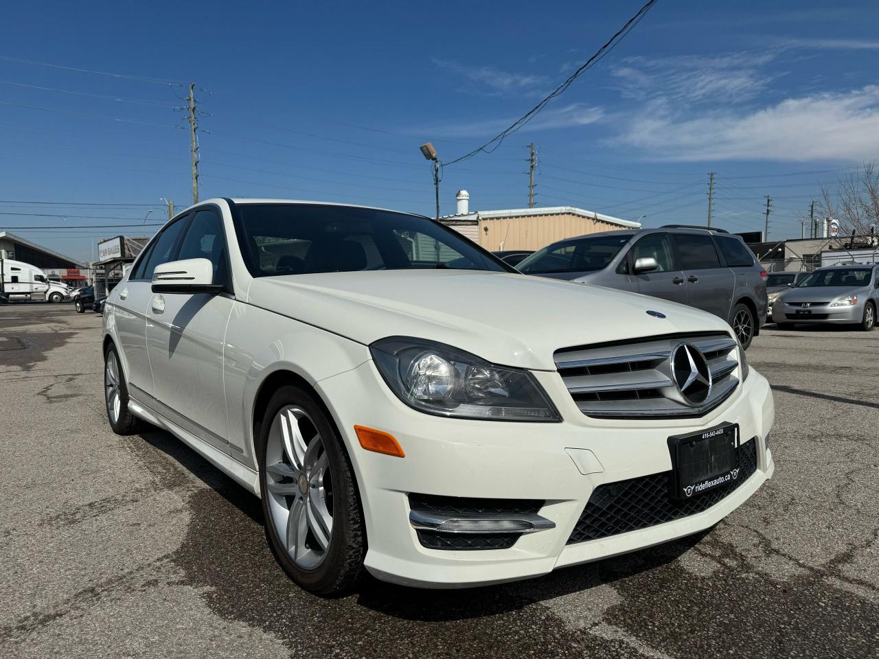 2012 Mercedes-Benz C-Class C 250 Photo2