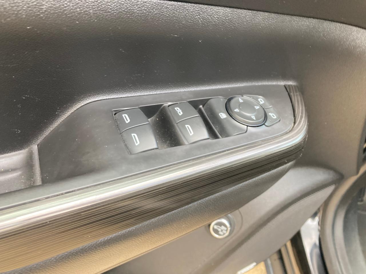 2019 GMC Acadia SLT - Photo #23