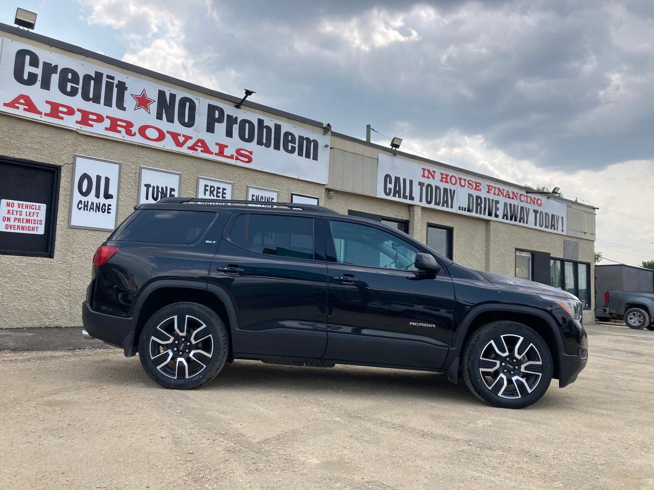 2019 GMC Acadia SLT - Photo #3