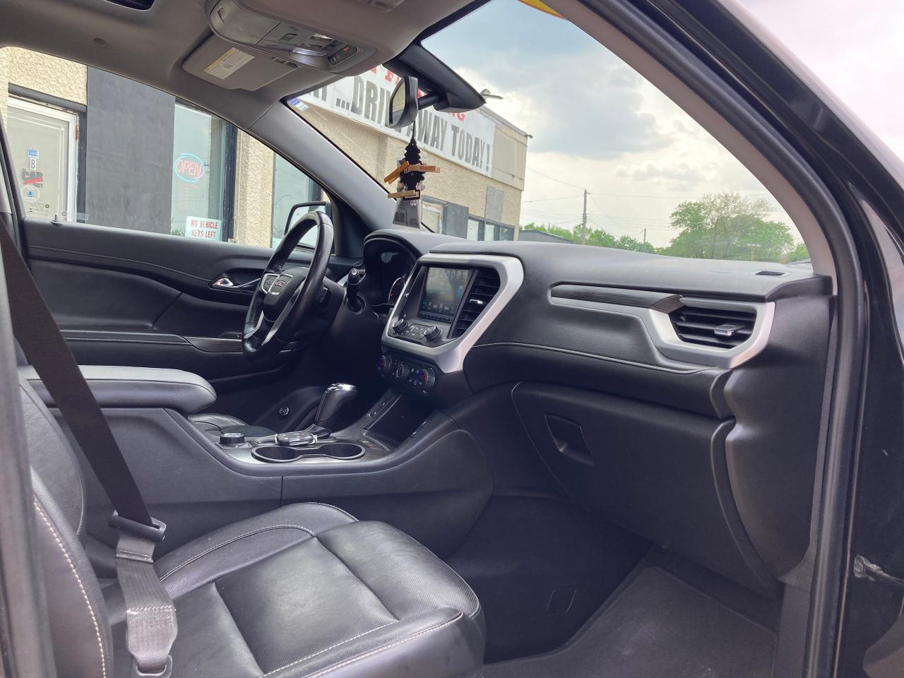 2019 GMC Acadia SLT - Photo #7