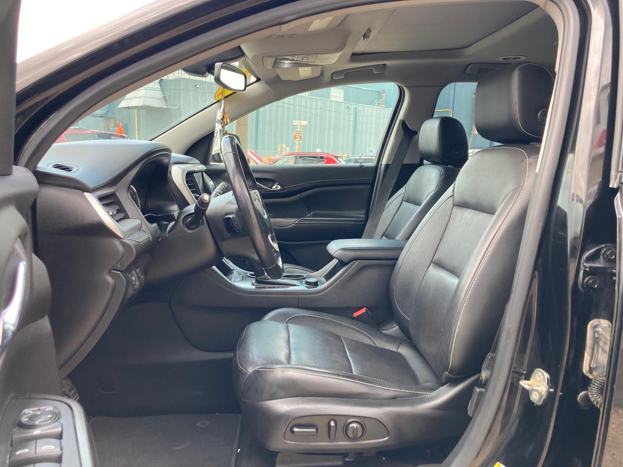 2019 GMC Acadia SLT - Photo #12