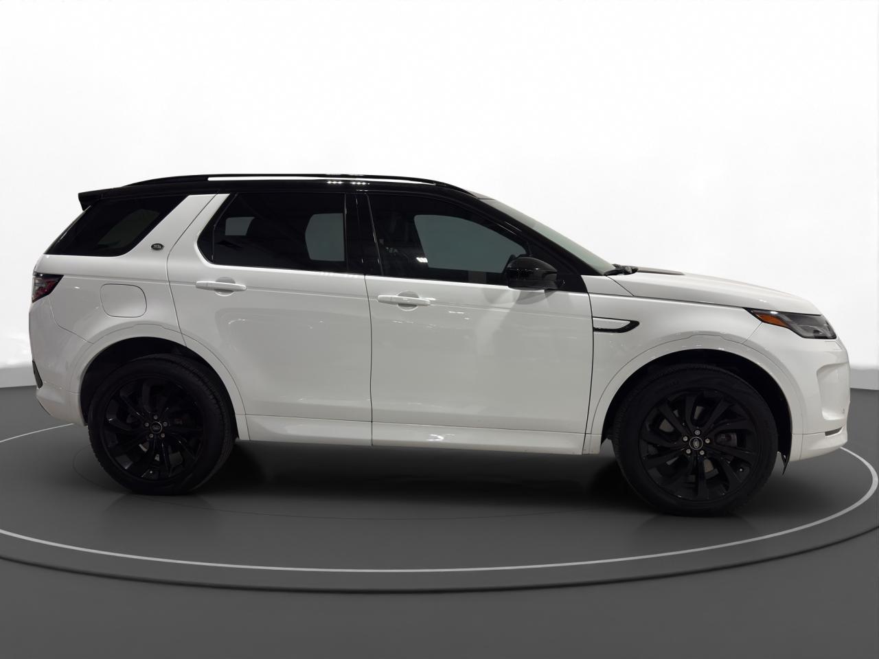 2022 Land Rover Discovery Sport R-Dynamic SE - Photo #4