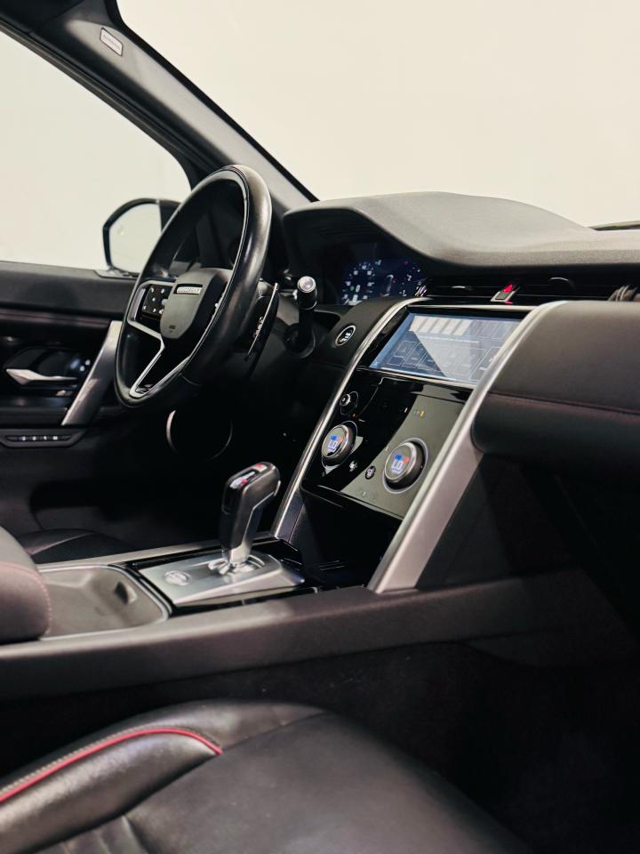 2022 Land Rover Discovery Sport R-Dynamic SE - Photo #26