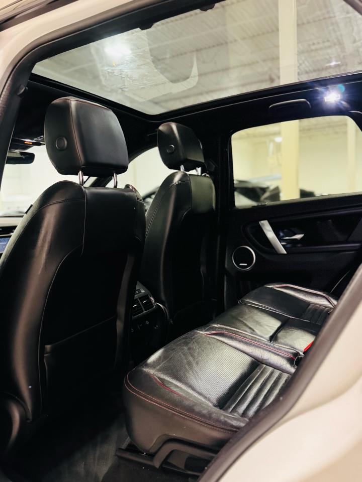 2022 Land Rover Discovery Sport R-Dynamic SE - Photo #21