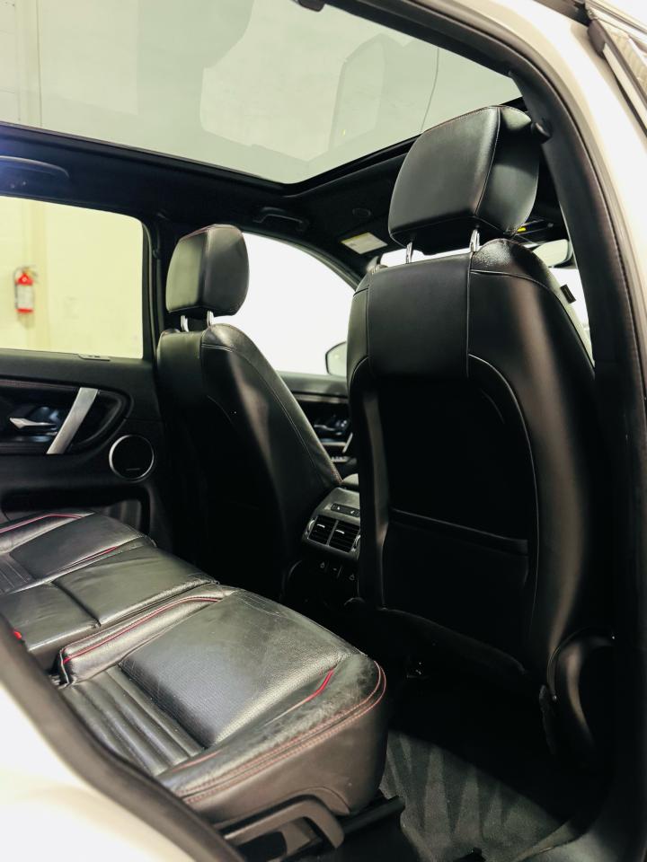 2022 Land Rover Discovery Sport R-Dynamic SE - Photo #22