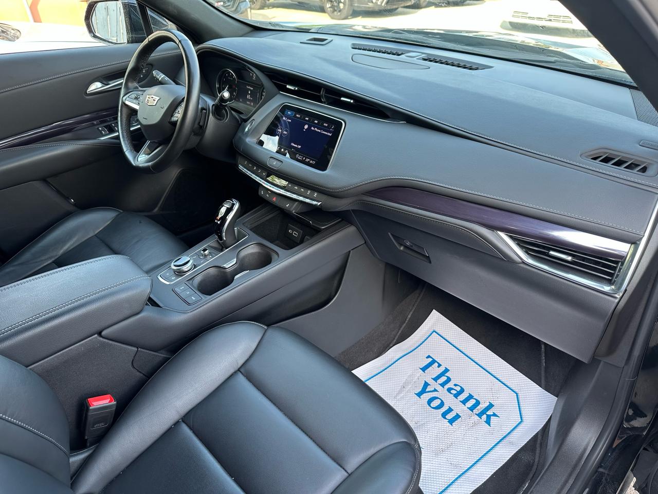 2023 Cadillac XT4 AWD Luxury - Photo #10