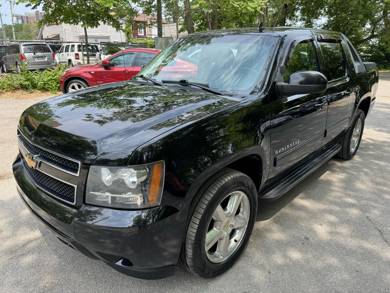 Used 2010 Chevrolet Avalanche LT w/1SC for sale in Scarborough, ON