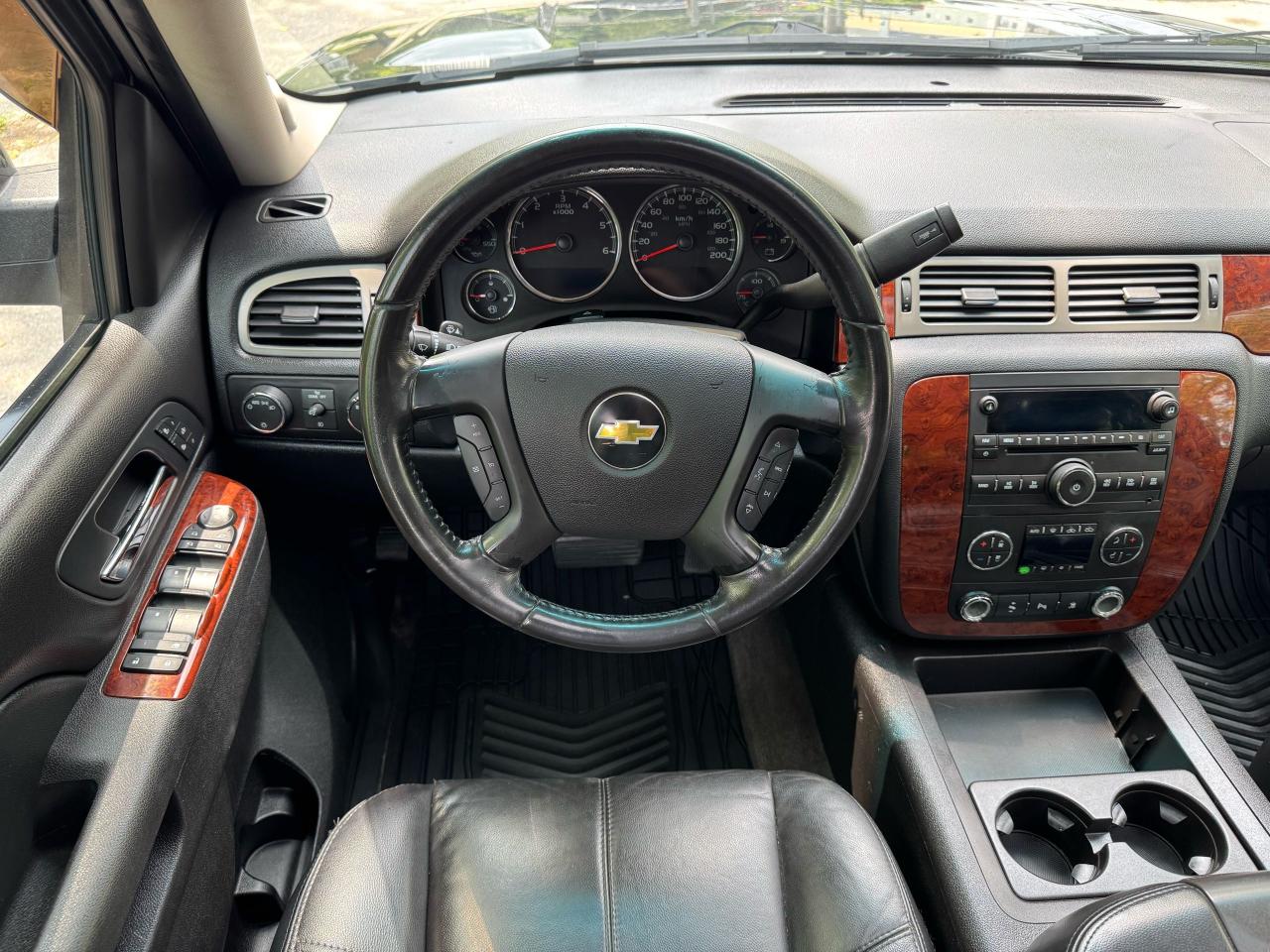2010 Chevrolet Avalanche LT w/1SC - Photo #10