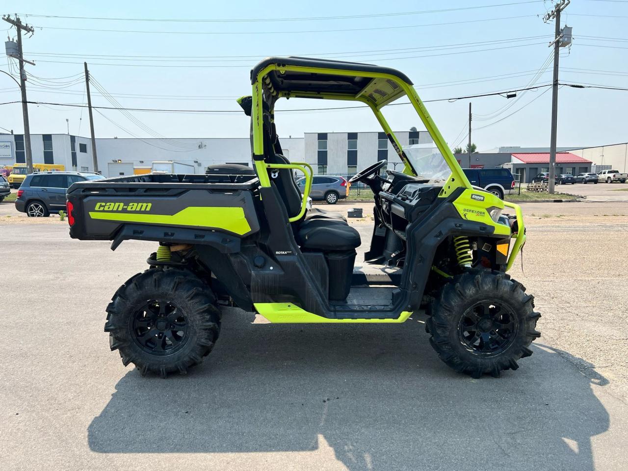 2021 Can-Am Defender HD10 XMR  - Photo #4