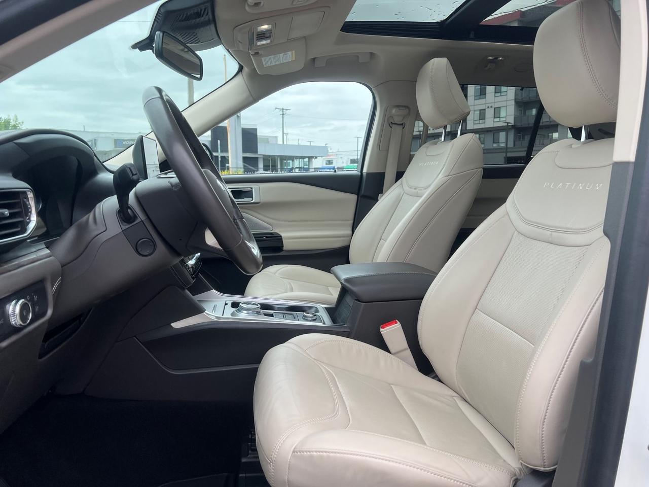 2022 Ford Explorer Platinum Photo33