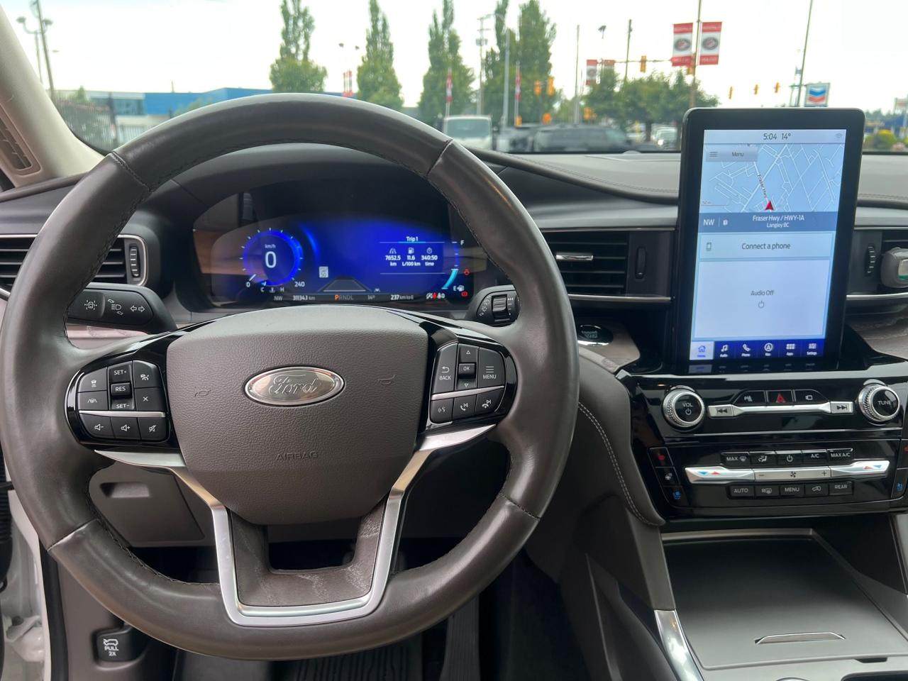 2022 Ford Explorer Platinum Photo35
