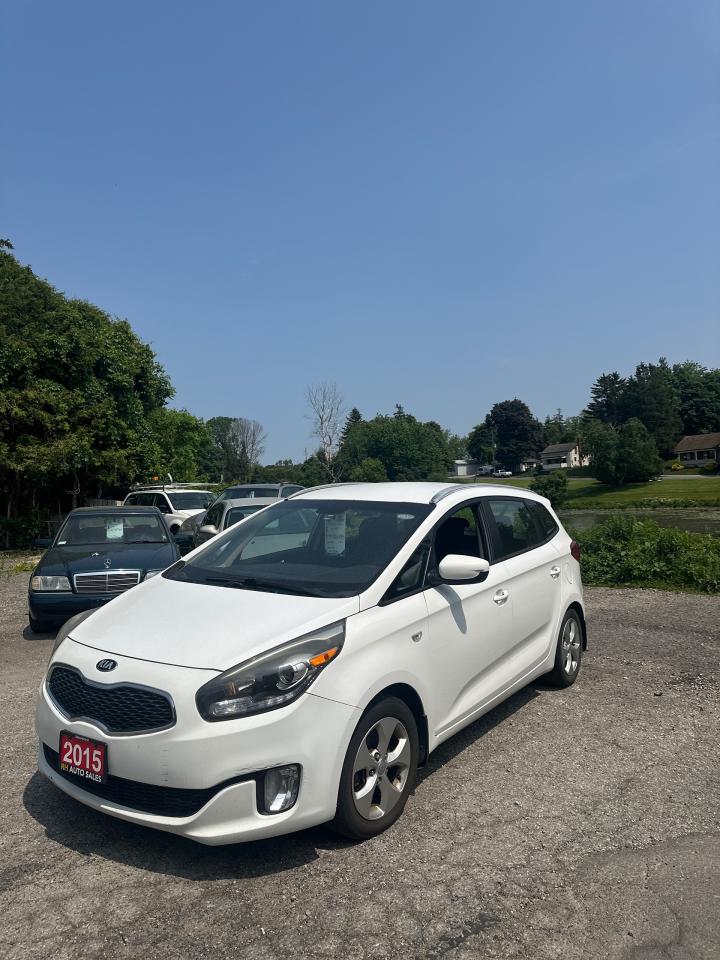 2015 Kia Rondo LX - Photo #6