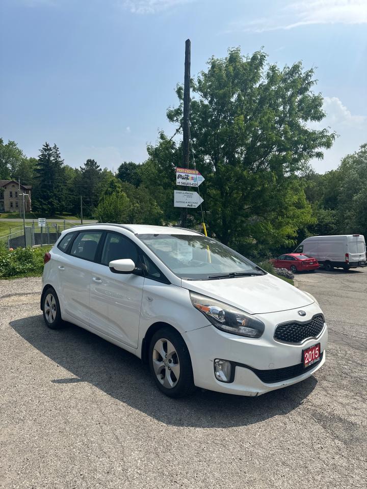 Used 2015 Kia Rondo LX for sale in Kitchener, ON