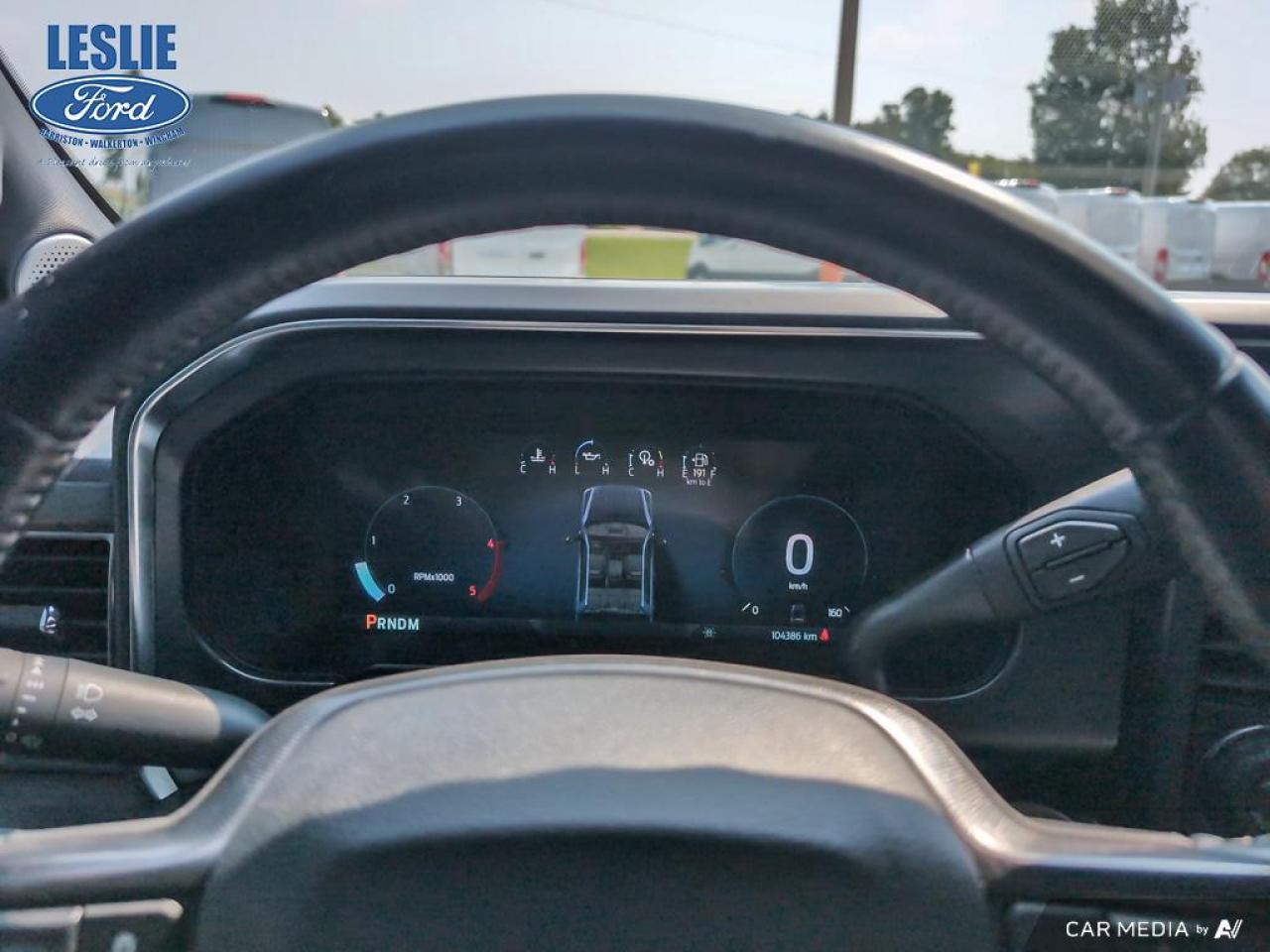 2023 Ford F-350 4X4 CREW CAB PICKUP/ Photo