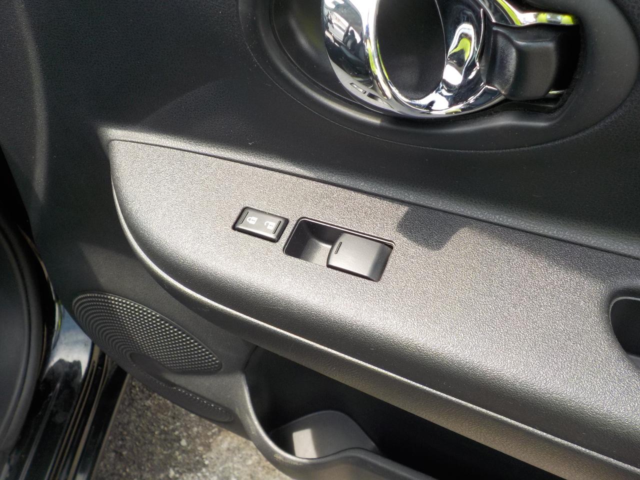 2017 Nissan Micra S - Photo #15