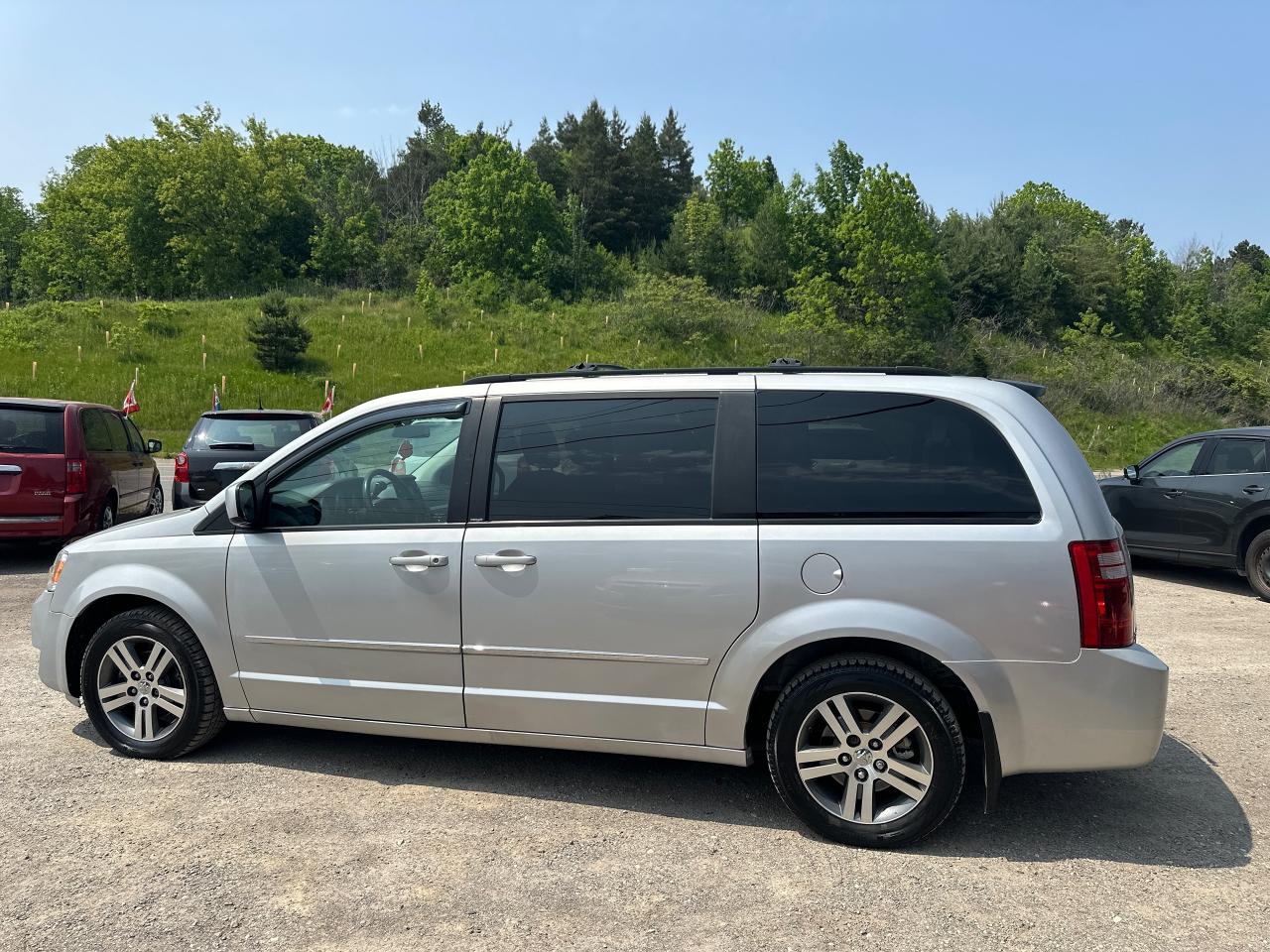 2010 Dodge Grand Caravan SXT - Photo #6