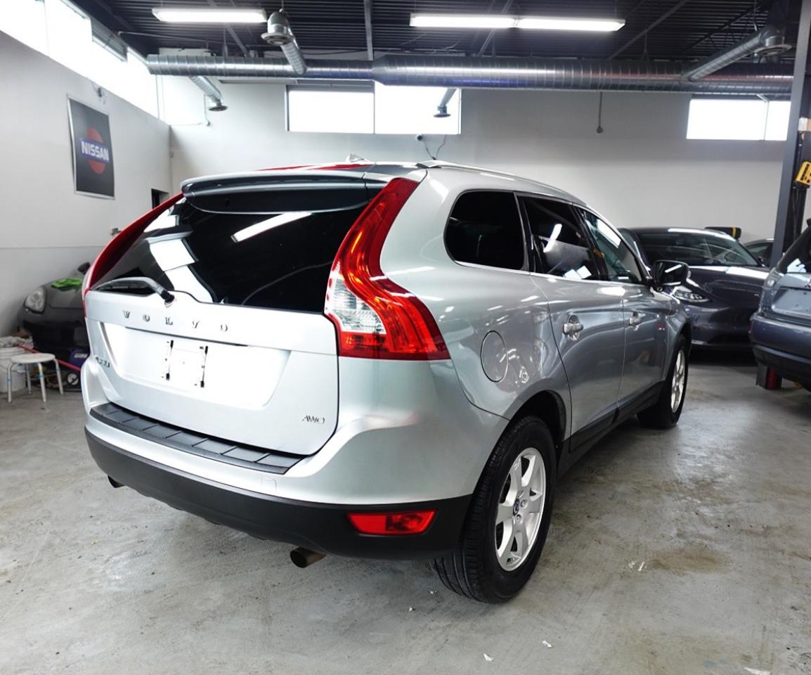 2012 Volvo XC60 DEALER MAINTAIN,PANO ROOF,LEVEL III,BLIND SPOT - Photo #4