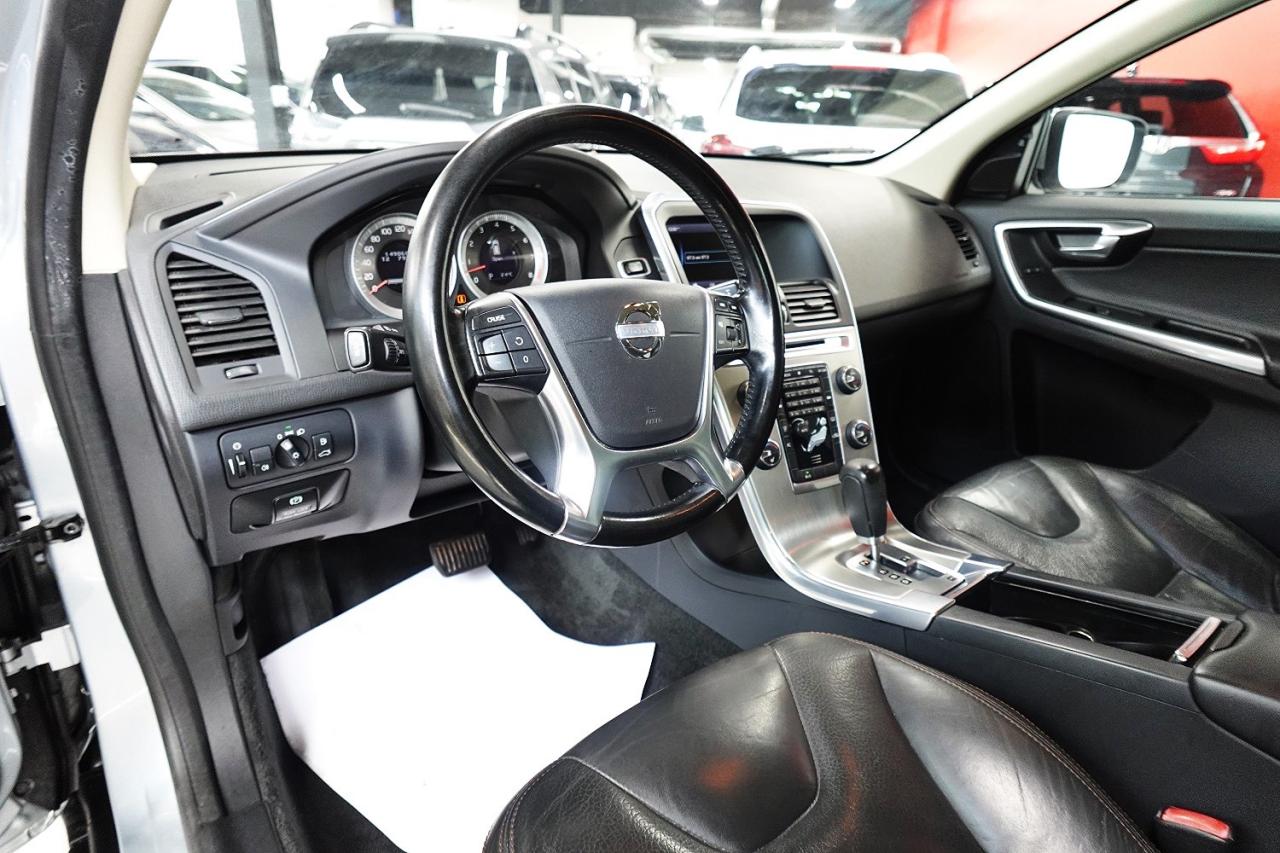 2012 Volvo XC60 DEALER MAINTAIN,PANO ROOF,LEVEL III,BLIND SPOT - Photo #15