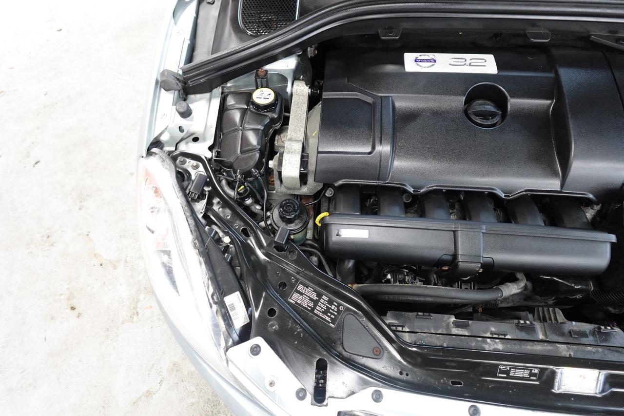 2012 Volvo XC60 DEALER MAINTAIN,PANO ROOF,LEVEL III,BLIND SPOT - Photo #33
