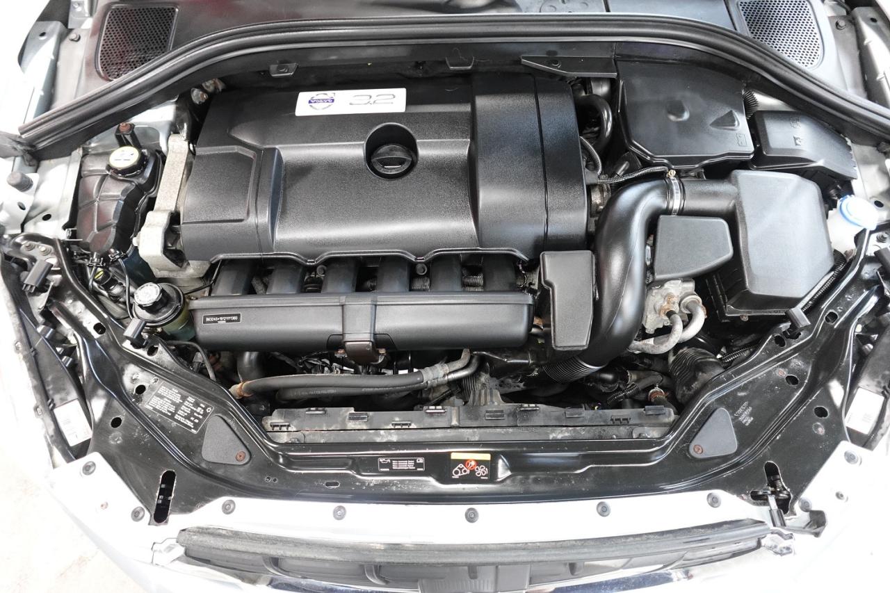 2012 Volvo XC60 DEALER MAINTAIN,PANO ROOF,LEVEL III,BLIND SPOT - Photo #35