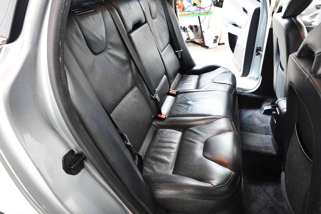 2012 Volvo XC60 DEALER MAINTAIN,PANO ROOF,LEVEL III,BLIND SPOT - Photo #21
