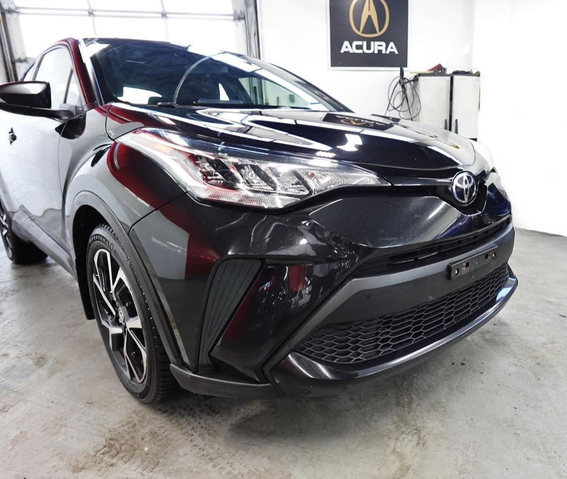 2020 Toyota C-HR XLE MODEL,ALL SERVICE RECORDS,LOADED - Photo #11