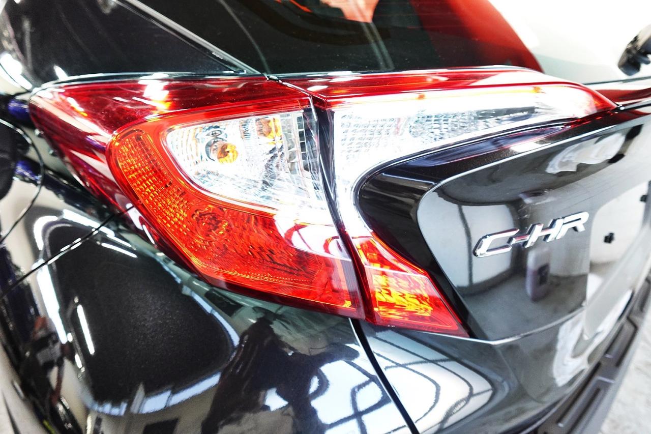 2020 Toyota C-HR XLE MODEL,ALL SERVICE RECORDS,LOADED - Photo #8