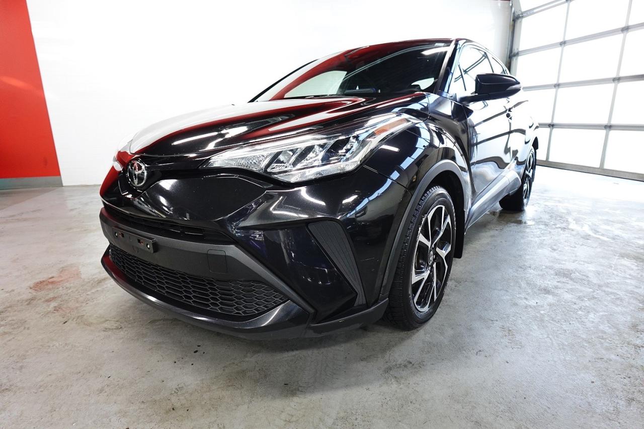 2020 Toyota C-HR XLE MODEL,ALL SERVICE RECORDS,LOADED - Photo #3