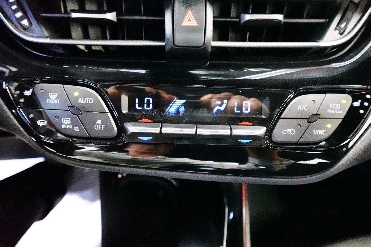 2020 Toyota C-HR XLE MODEL,ALL SERVICE RECORDS,LOADED - Photo #21
