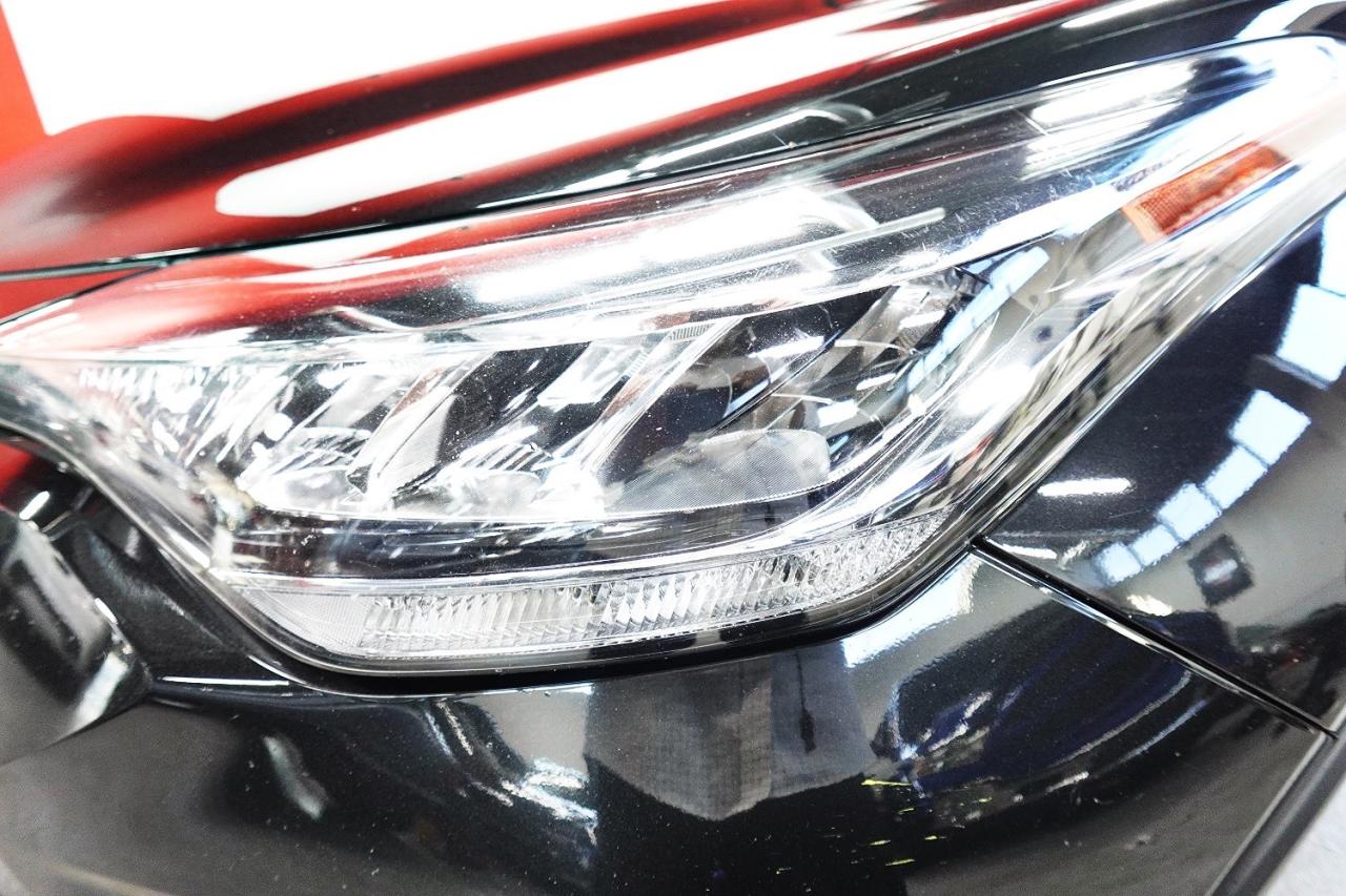 2020 Toyota C-HR XLE MODEL,ALL SERVICE RECORDS,LOADED - Photo #10