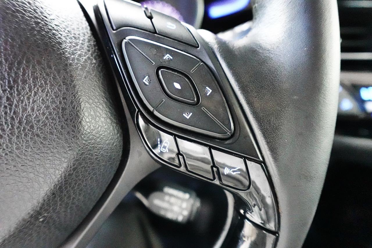 2020 Toyota C-HR XLE MODEL,ALL SERVICE RECORDS,LOADED - Photo #26