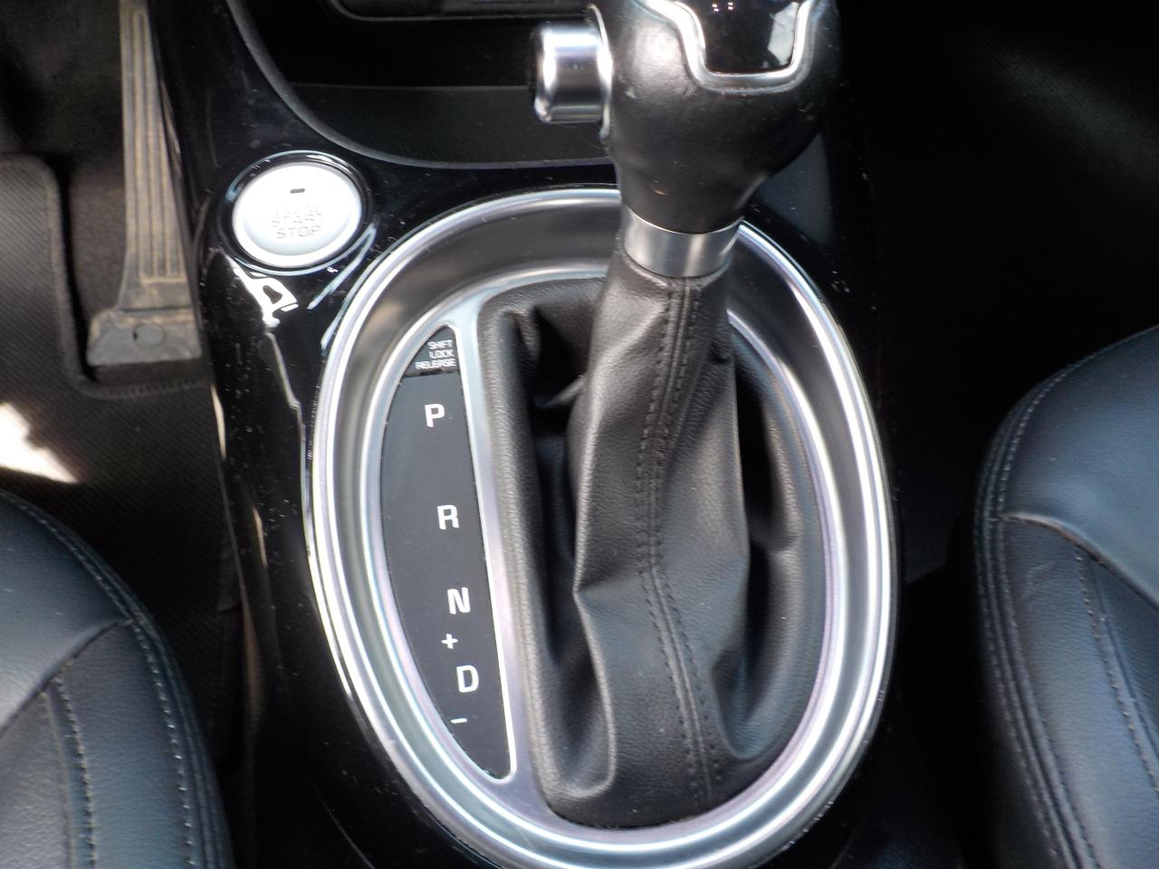 2015 Kia Soul SX Luxury - Photo #11