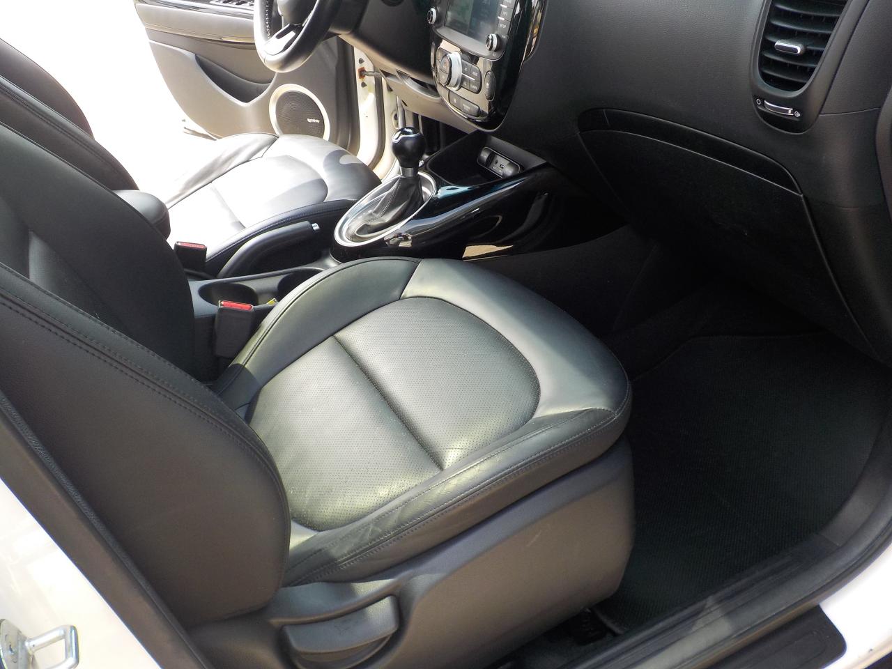 2015 Kia Soul SX Luxury - Photo #20
