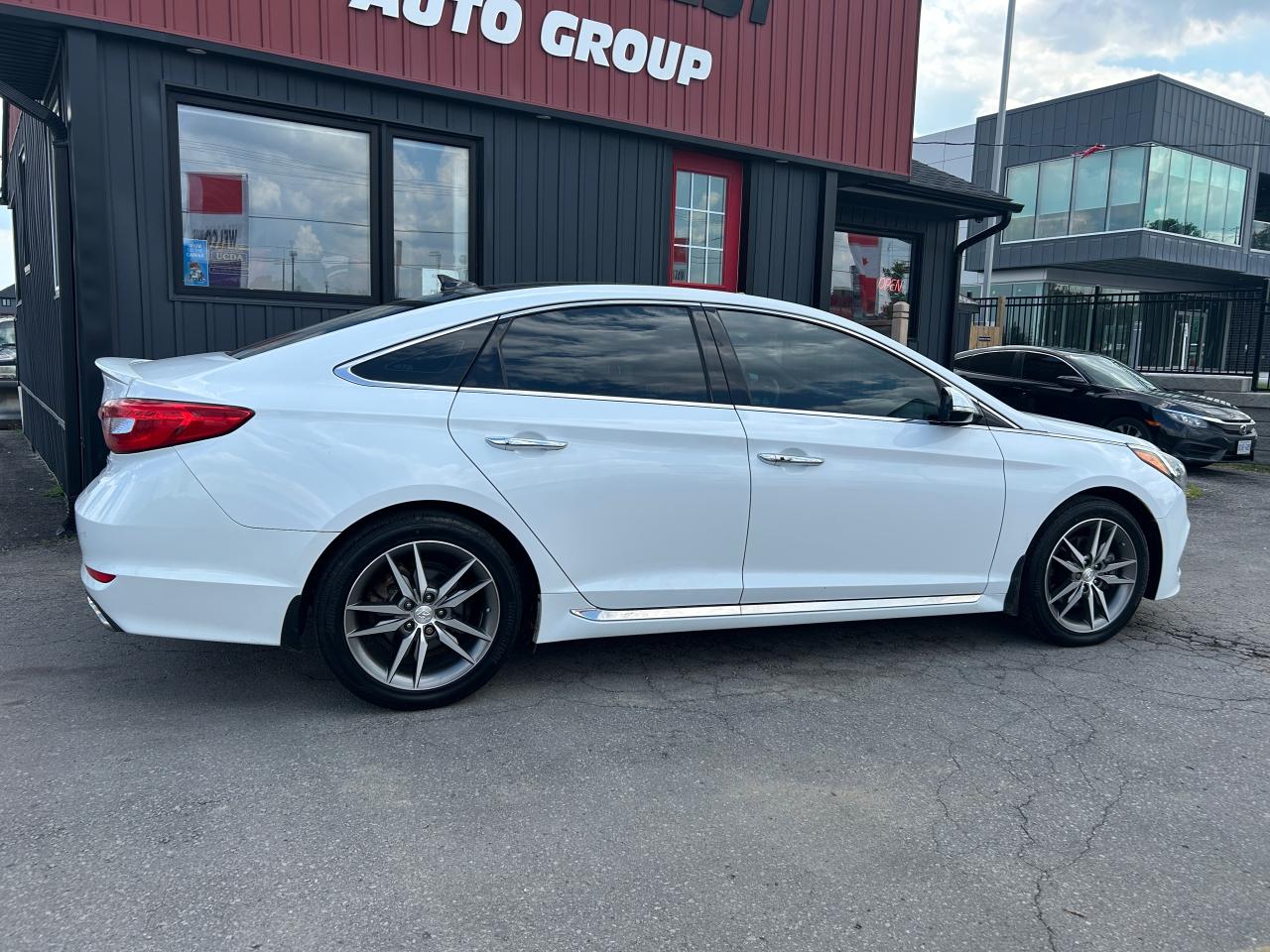 2015 Hyundai Sonata 2.0T ULTIMATE - Photo #2