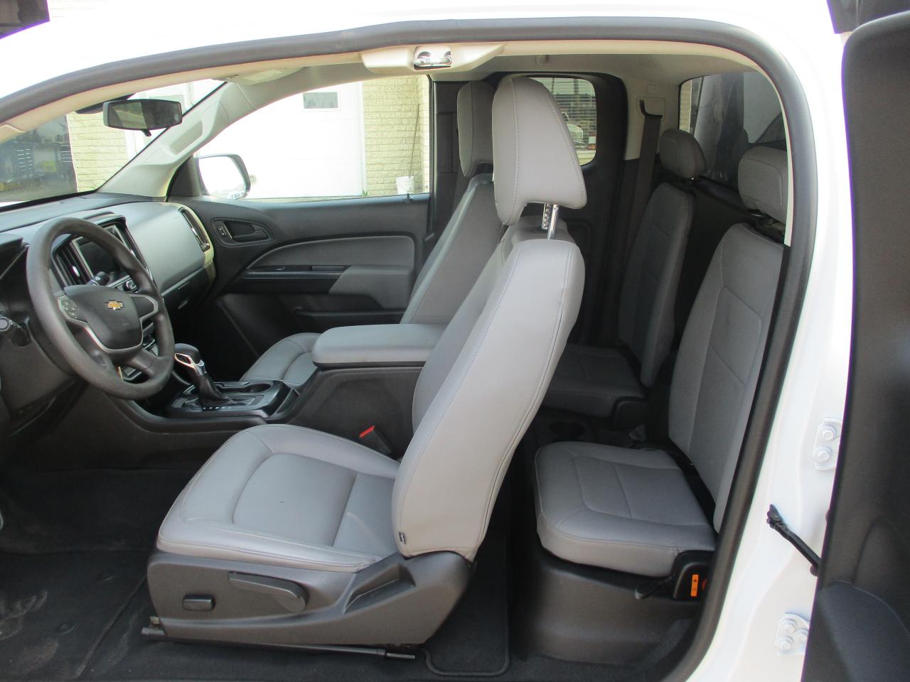 2022 Chevrolet Colorado 4WD Work Truck - Photo #7