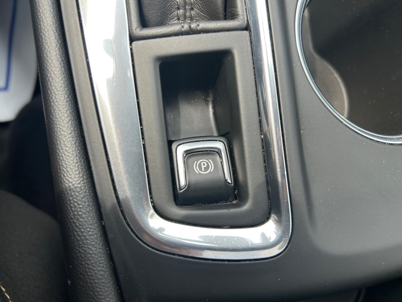 2020 Chevrolet Equinox LT - Photo #12