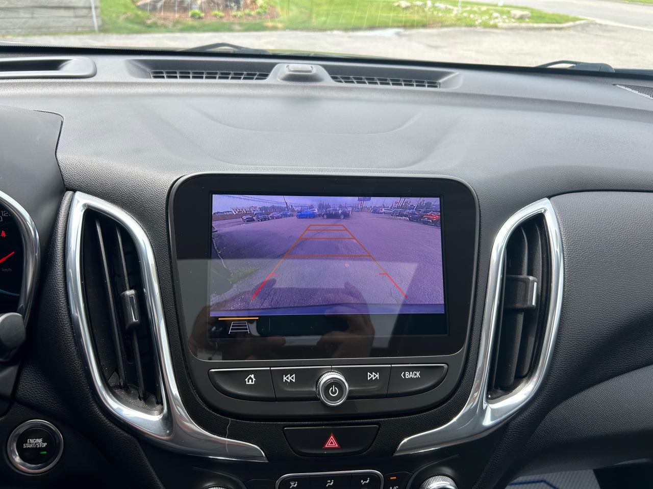 2020 Chevrolet Equinox LT - Photo #17