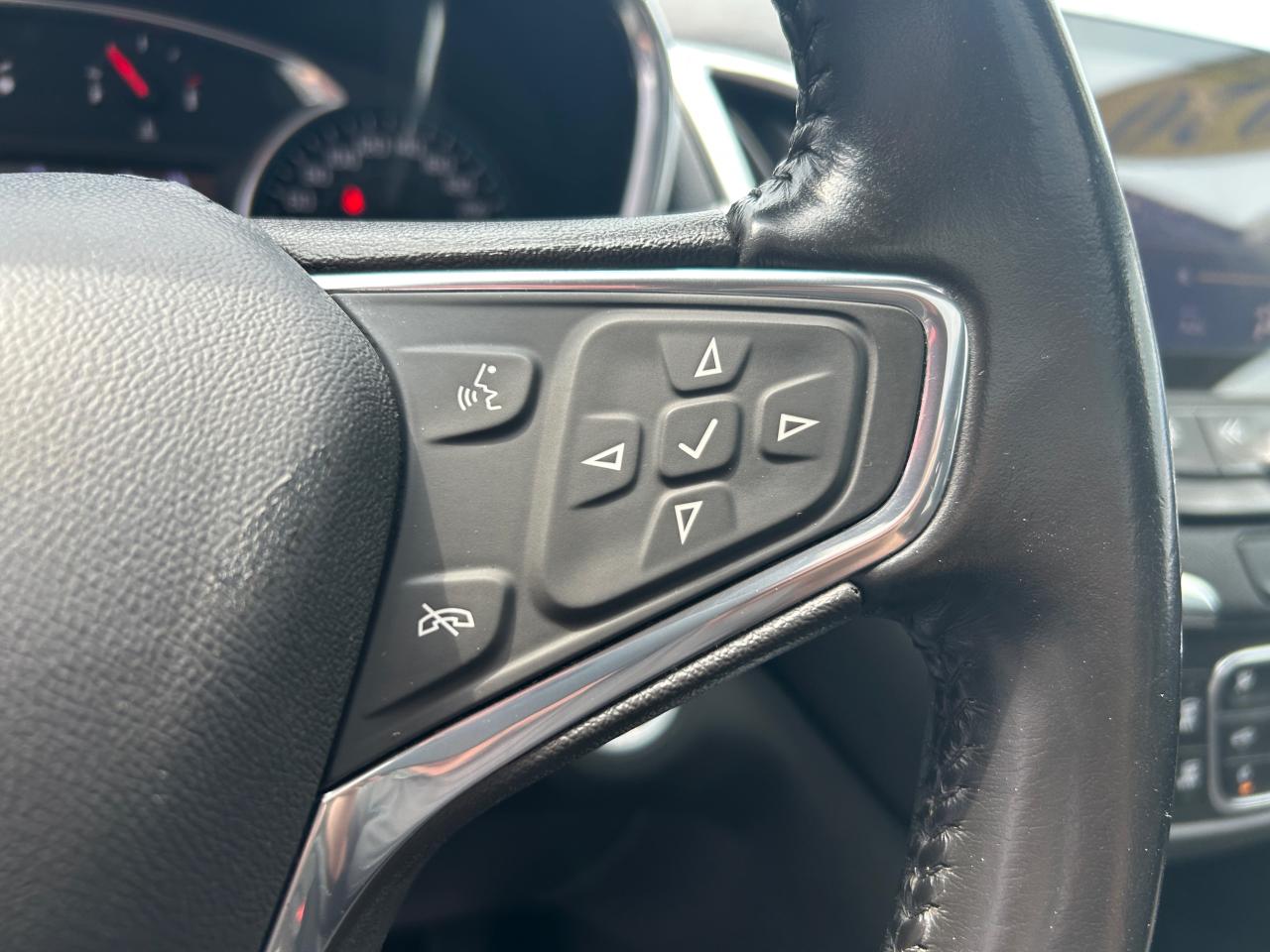 2020 Chevrolet Equinox LT - Photo #14