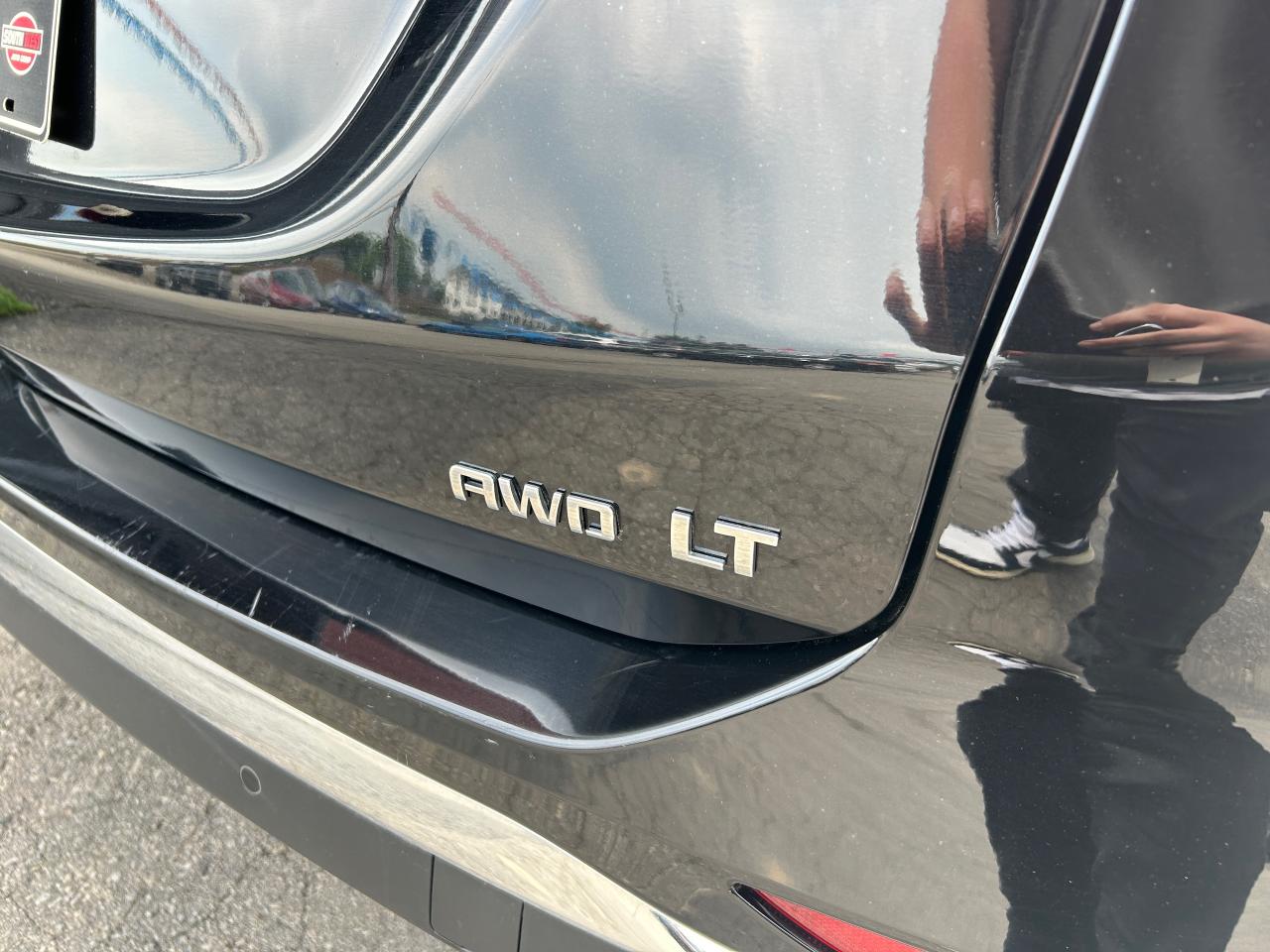 2020 Chevrolet Equinox LT - Photo #5