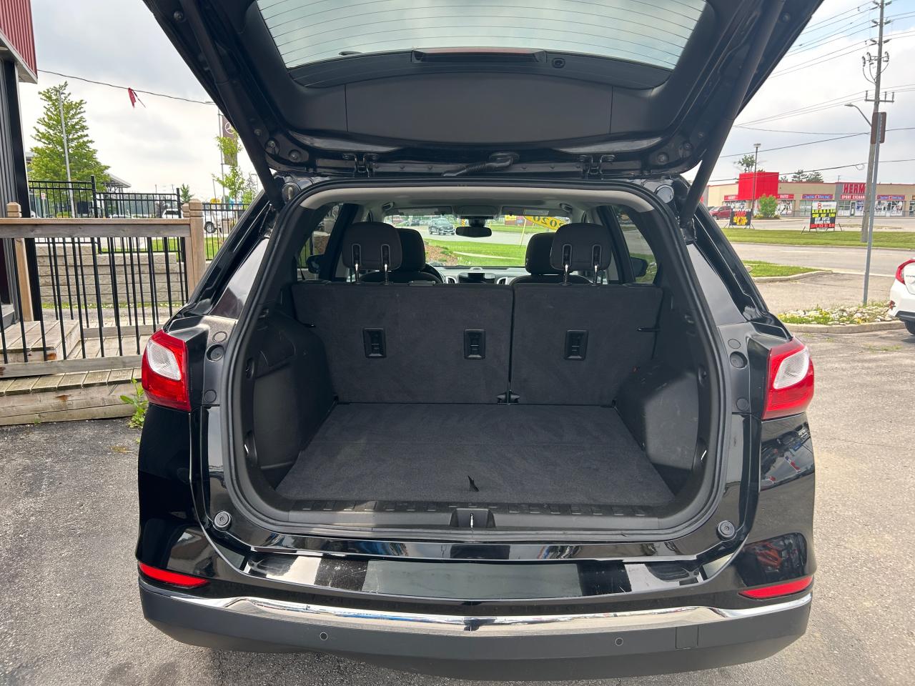 2020 Chevrolet Equinox LT - Photo #4