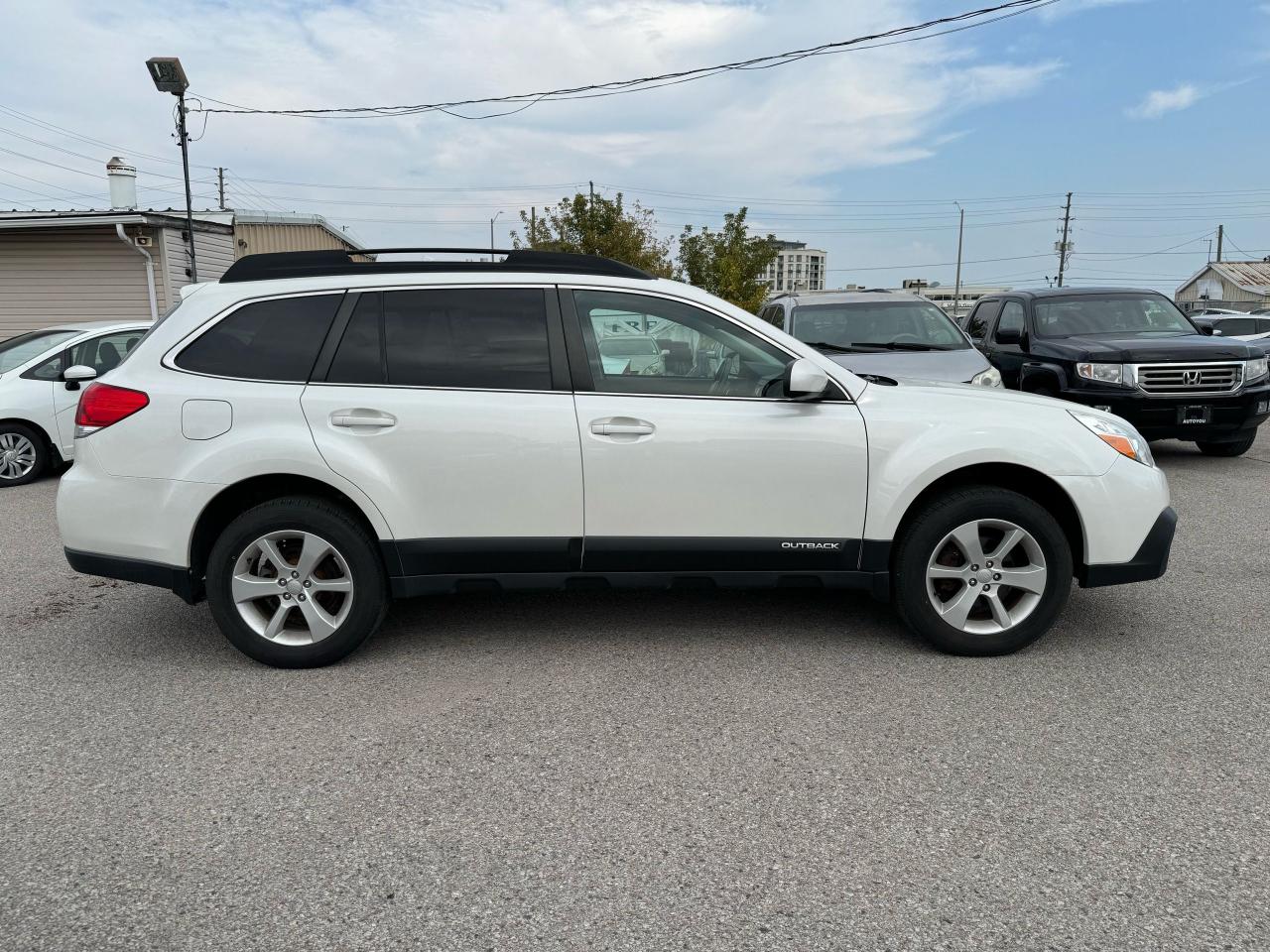 2013 Subaru Outback 2.5i Touring - Photo #4