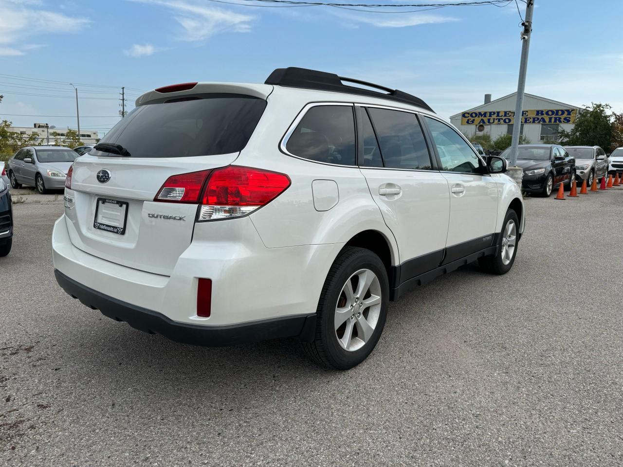 2013 Subaru Outback 2.5i Touring Photo4