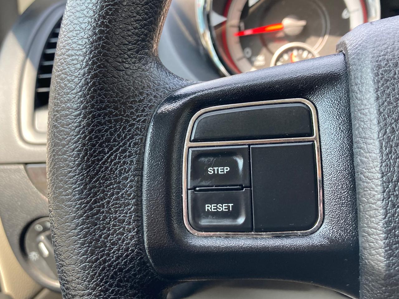2017 Dodge Grand Caravan CANADA VALUE PACKAGE - Photo #17