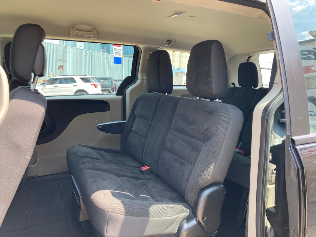 2017 Dodge Grand Caravan CANADA VALUE PACKAGE - Photo #11