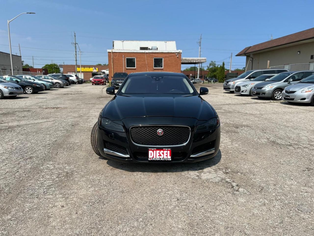 2017 Jaguar XF AUTO DIESEL AWD LOW KM NAVI SAFETY CERTIFIED B-T Photo