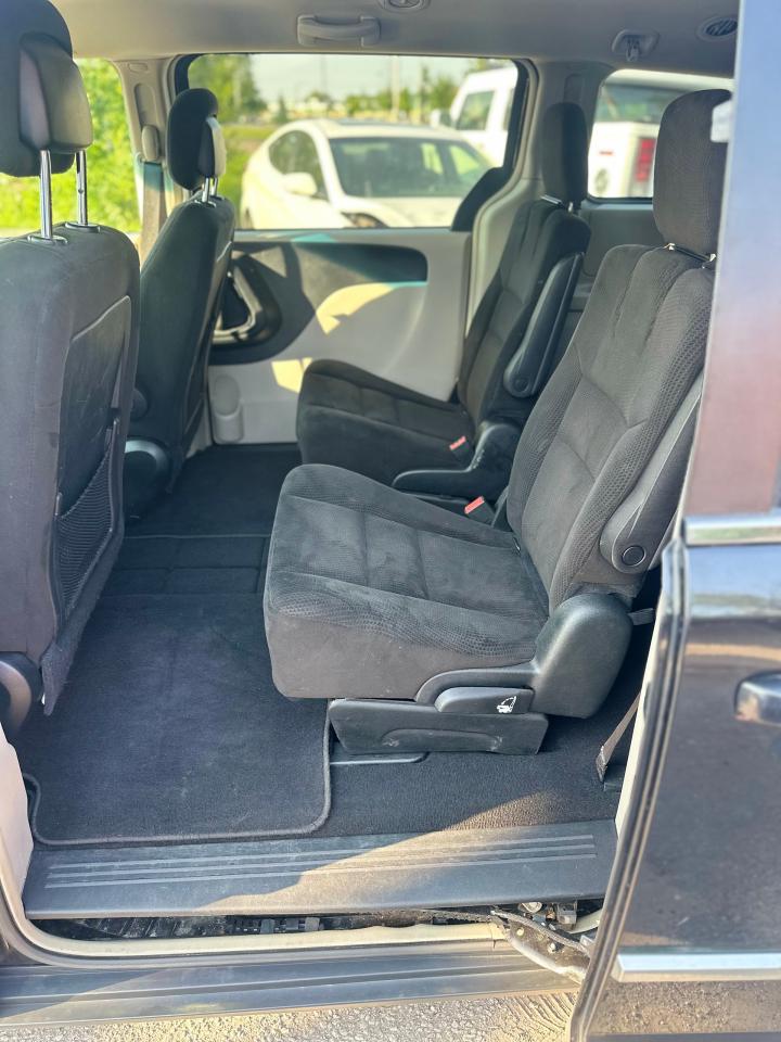 2016 Dodge Grand Caravan Crew - Photo #6