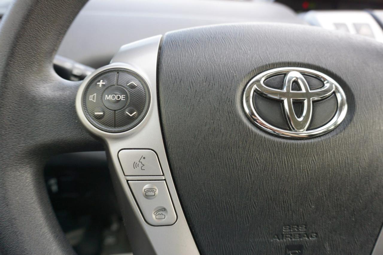 2016 Toyota Prius V FIVE CERTIFIED *ACCIDENT FREE* CAMERA BLUETOOTH CRUISE ALLOYS - Photo #27